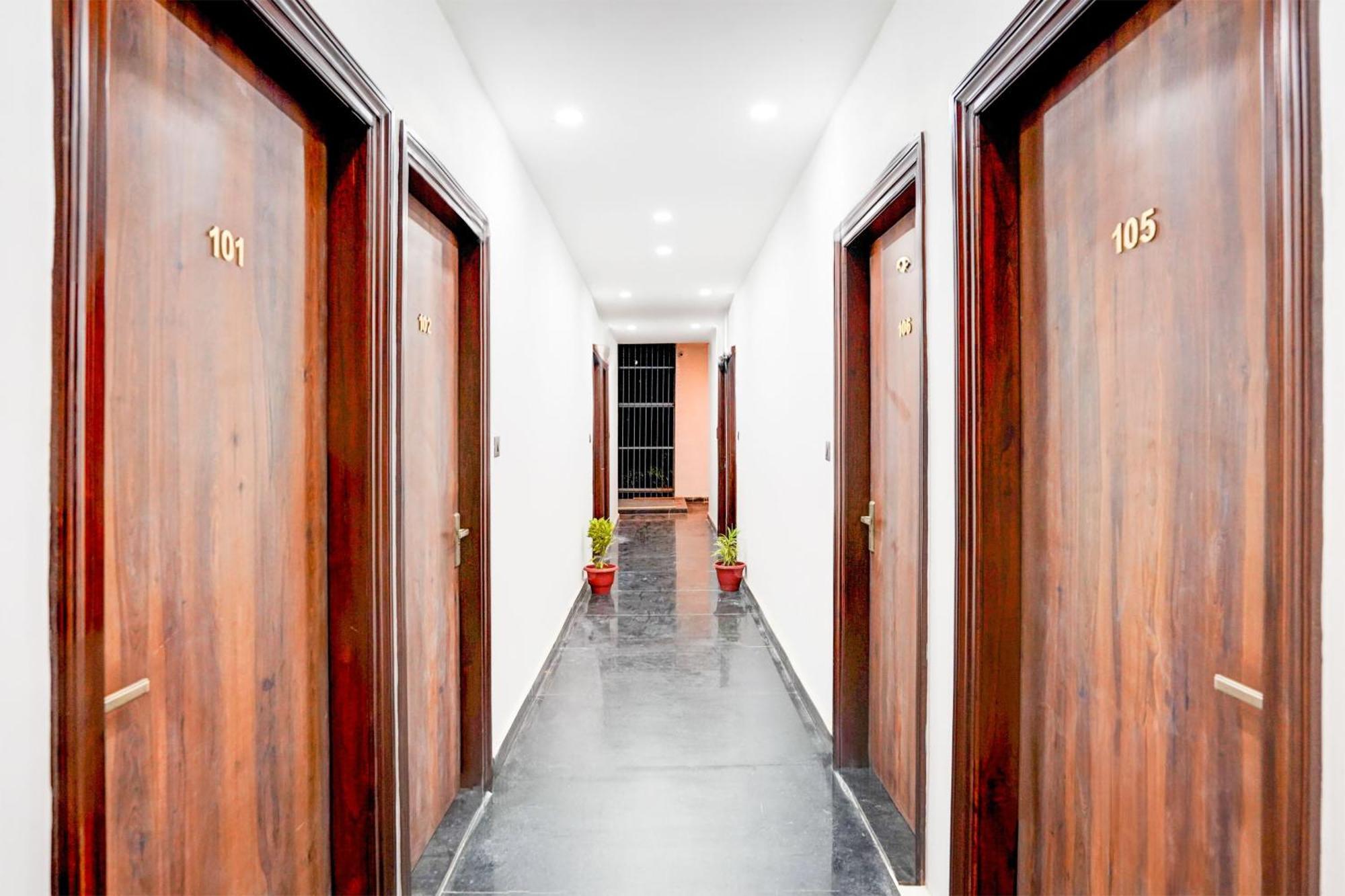 Super Collection O 63 A Noida Hotel Bagian luar foto